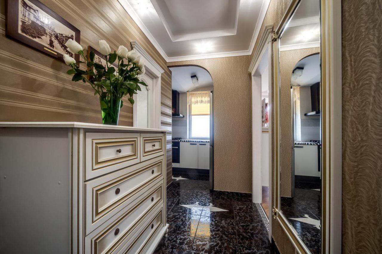 Apartamenty On Kryvonosa Λβιβ Εξωτερικό φωτογραφία