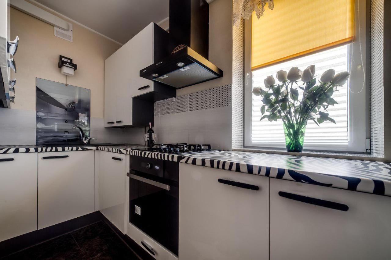 Apartamenty On Kryvonosa Λβιβ Εξωτερικό φωτογραφία